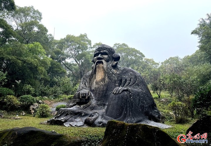 探求海丝遗存 感染一城文脉——“文明拾遗 魅力泉州”汇集主旨宣称行为媒体行纪实乐鱼电竞(图2)